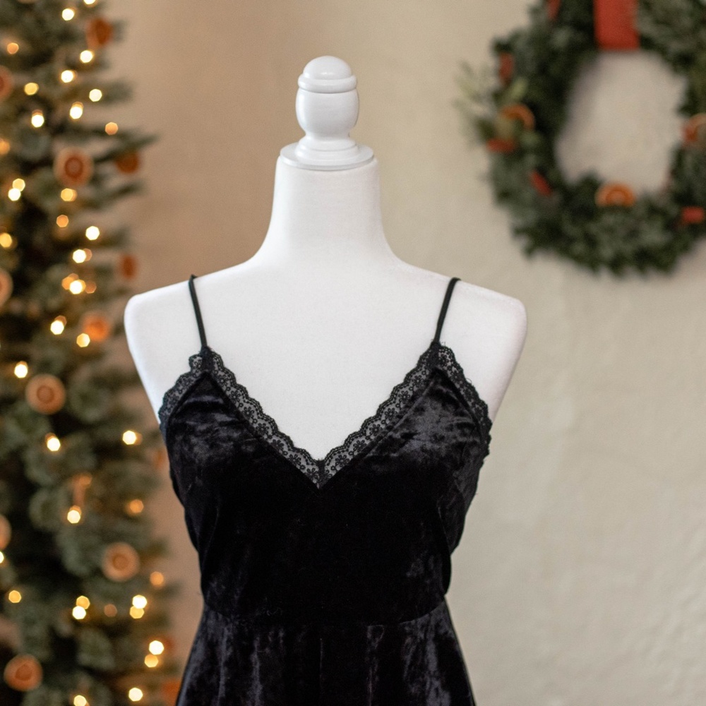 Black Velvet Cocktail Strappy Holiday Dress